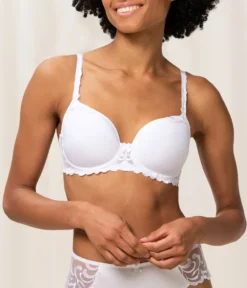 Triumph Modern Finesse WP Schalen-BH Atmungsaktive Polsterung, Stilvoller Spitzenbesatz Unterhalb Und Seitlich Der Cups Und An Den Trägern, Breitere Seitenpartien Für Extra Halt -Günstiges Mode Wucht Geschäft 0c501585f078152fdd0339658a71caef