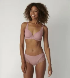 Triumph Amourette Spotlight WHP Schalen BH Bügel-BH Mit Einlage, Optimale Passform, Grafisches Spitzendesign -Günstiges Mode Wucht Geschäft 28b385f3c4b7ac00a9d538494cdbf8b3