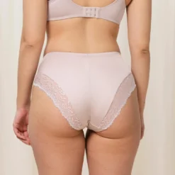 Triumph Ladyform Soft Maxi FRENCH LILAC 46 -Günstiges Mode Wucht Geschäft 7a2d1c6aeb0390002d0c55796fef96e4