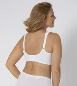 Triumph Stellina W Bügel BH Nahtlose Körbchen, Weiche Komfort-Träger, Besonderer Tragekomfort -Günstiges Mode Wucht Geschäft 99b81d810a144146de4158343c34333b