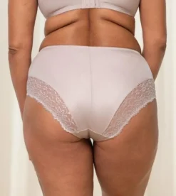 Triumph Ladyform Soft Maxi FRENCH LILAC 46 -Günstiges Mode Wucht Geschäft 9de1b1b8acc682b3ae86c1cea4694db3